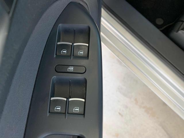 VOLKSWAGEN Touran usata, con MP3