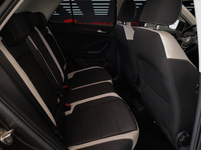 VOLKSWAGEN T-Roc usata 15