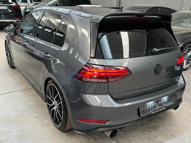 VOLKSWAGEN Golf usata, con Autoradio