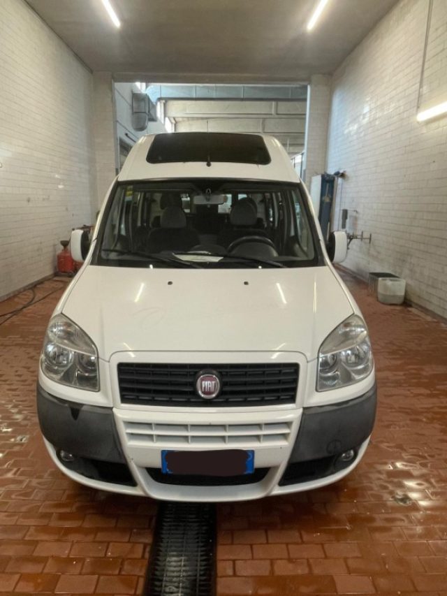 FIAT Doblo usata, con Sedile posteriore sdoppiato