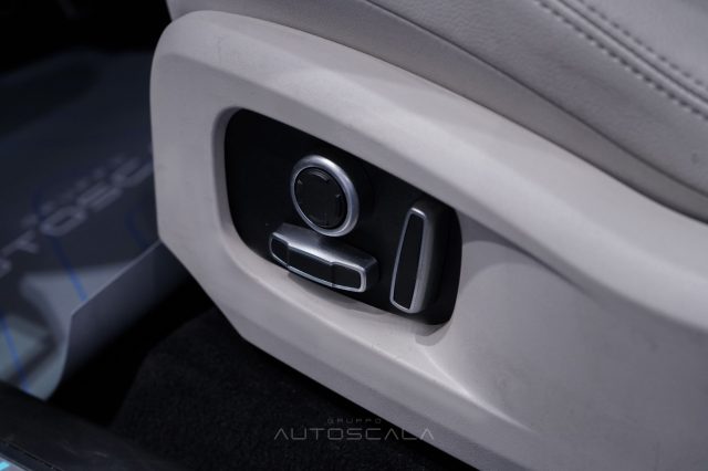 JAGUAR F-Pace usata, con Interni in pelle