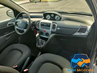LANCIA Ypsilon usata, con MP3