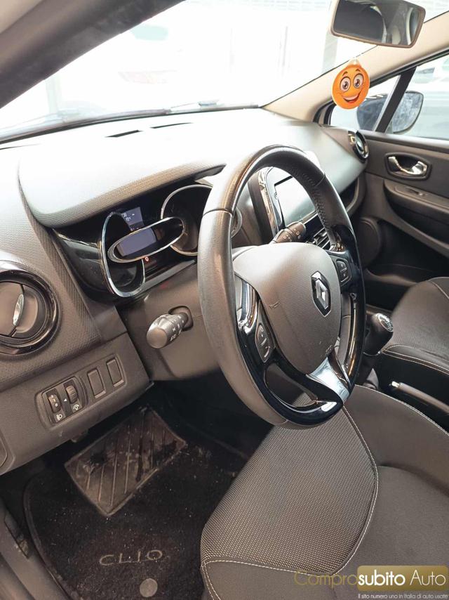 RENAULT Clio usata, con Sedile posteriore sdoppiato
