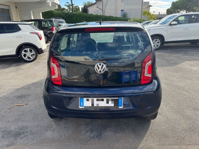 VOLKSWAGEN up! usata, con Autoradio