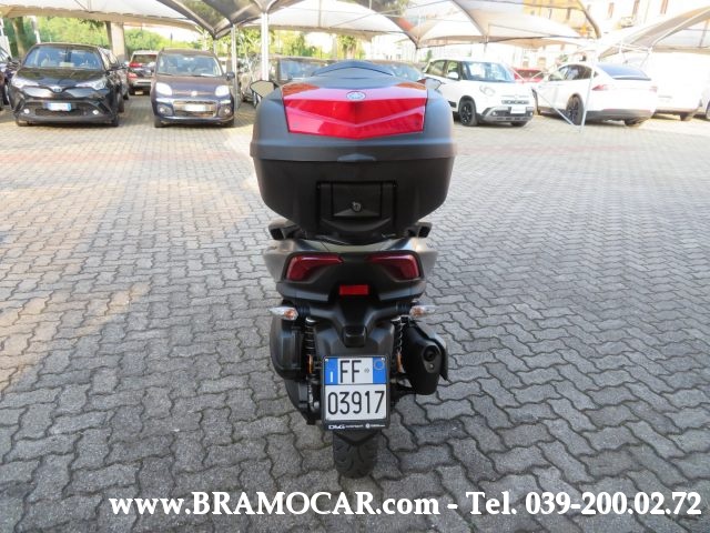 YAMAHA Tricity 300 usata 5