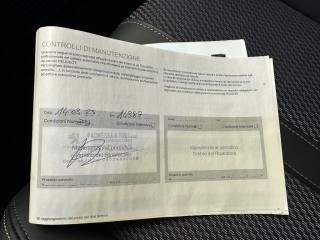 PEUGEOT 208 usata, con USB