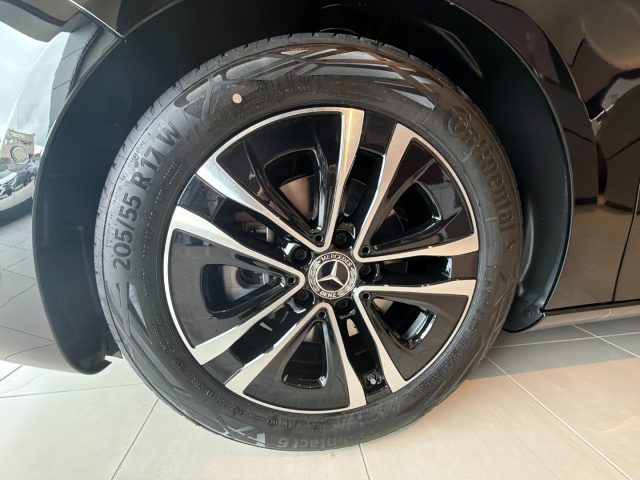 MERCEDES-BENZ A 180 usata, con Controllo automatico clima
