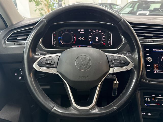 VOLKSWAGEN Tiguan usata, con Specchietti laterali elettrici