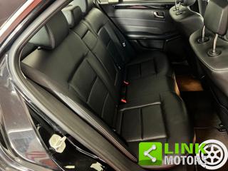 MERCEDES-BENZ E 220 usata, con Bracciolo