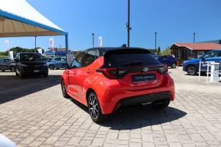 TOYOTA Yaris usata 13