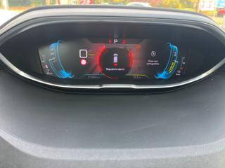 PEUGEOT 3008 usata, con Boardcomputer