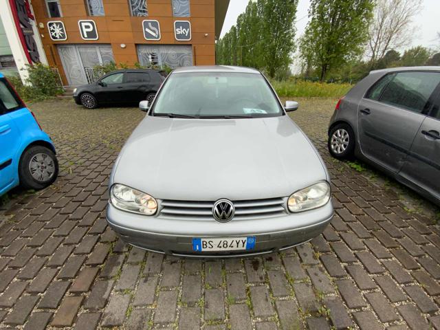 VOLKSWAGEN Golf usata, con Airbag