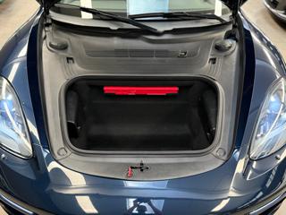 PORSCHE Cayman usata, con Leve al volante