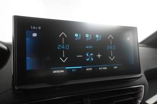 PEUGEOT 3008 usata 16