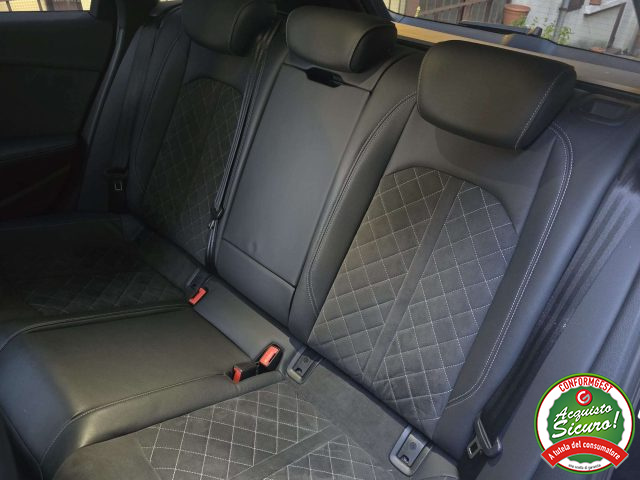 AUDI RS4 usata, con Autoradio