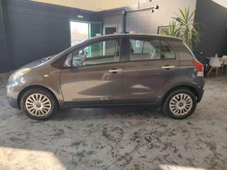 TOYOTA Yaris usata, con Airbag