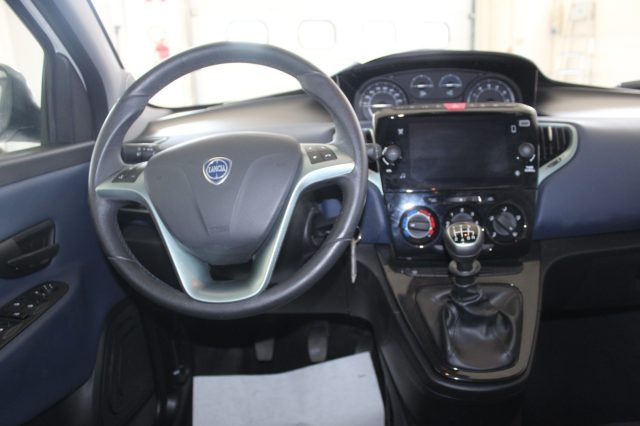 LANCIA Ypsilon usata, con Controllo trazione