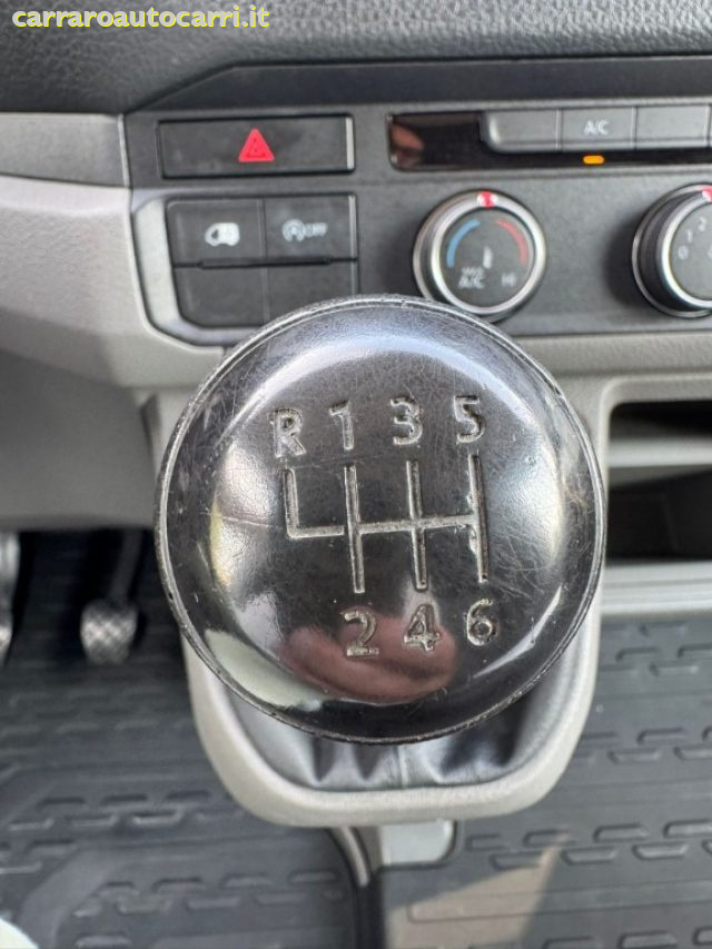 VOLKSWAGEN Crafter usata, con Bracciolo
