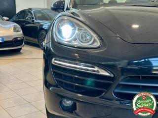 PORSCHE Cayenne usata, con Autoradio