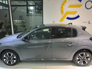 PEUGEOT 208 usata, con Airbag Passeggero