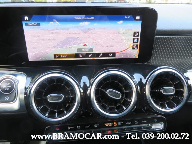 MERCEDES-BENZ GLB 200 usata, con Volante in pelle