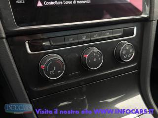 VOLKSWAGEN Golf usata, con USB