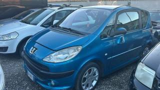 PEUGEOT 1007 usata, con Airbag