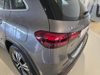 MERCEDES-BENZ GLA 200 usata, con Autoradio