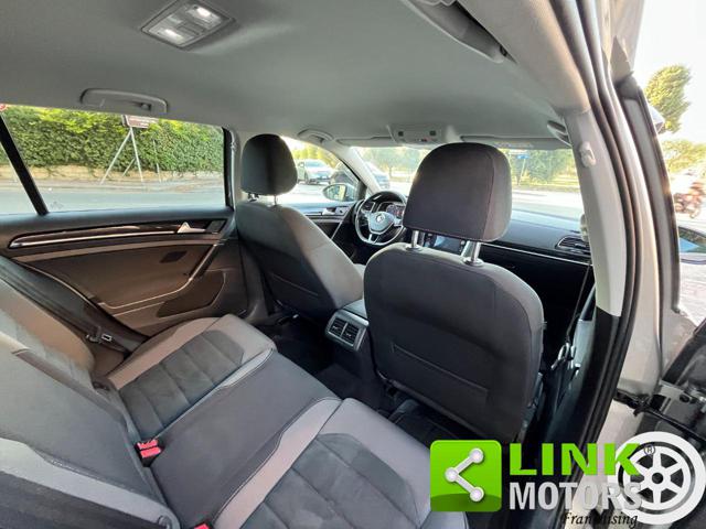 VOLKSWAGEN Golf Variant usata, con USB