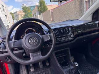 VOLKSWAGEN up! usata, con Boardcomputer