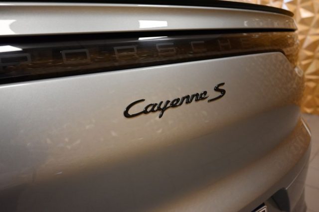 PORSCHE Cayenne usata 211