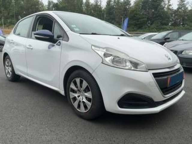 PEUGEOT 208 usata, con Alzacristalli elettrici