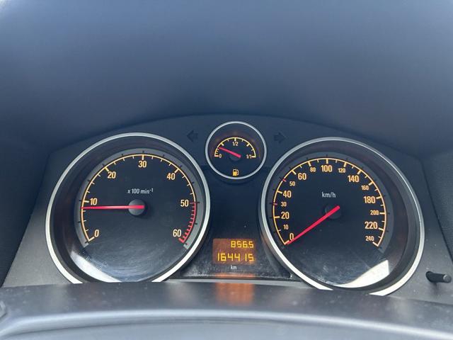 OPEL Astra usata, con Controllo trazione