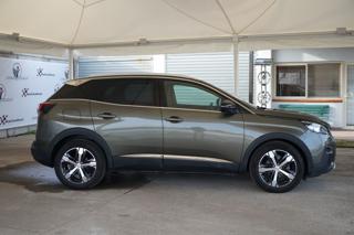 PEUGEOT 3008 usata, con Autoradio