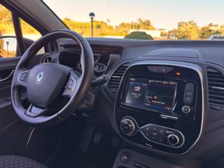 RENAULT Captur usata, con Volante in pelle