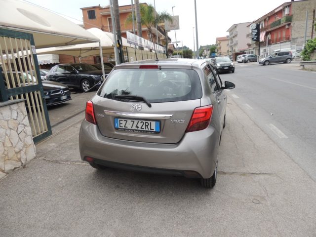 TOYOTA Yaris usata, con ESP