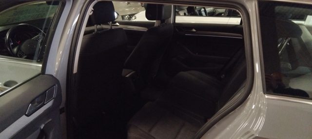 VOLKSWAGEN Passat usata, con Chiusura centralizzata