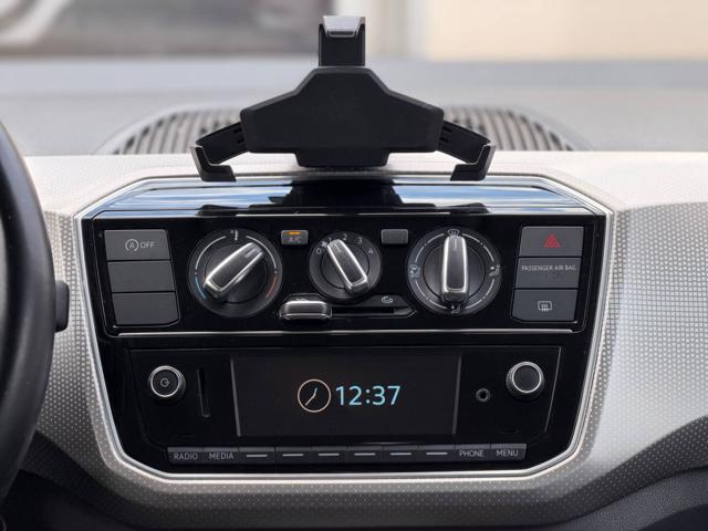 VOLKSWAGEN up! usata, con Sedile posteriore sdoppiato