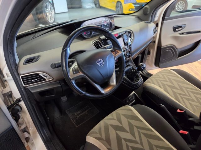 LANCIA Ypsilon usata, con Sensori di parcheggio posteriori