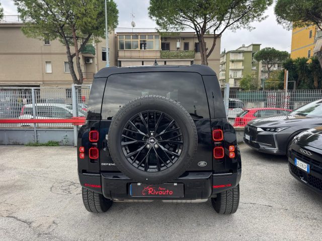 LAND ROVER Defender usata, con Boardcomputer