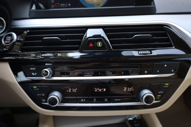 BMW 520 usata, con Freno di stazionamento elettrico