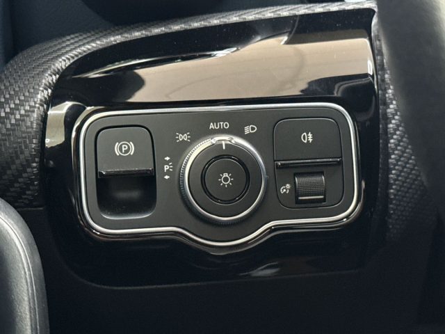 MERCEDES-BENZ A 180 usata, con Specchietti laterali elettrici