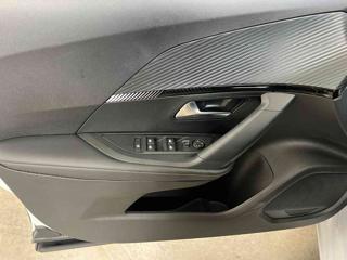 PEUGEOT 2008 usata, con Controllo automatico clima