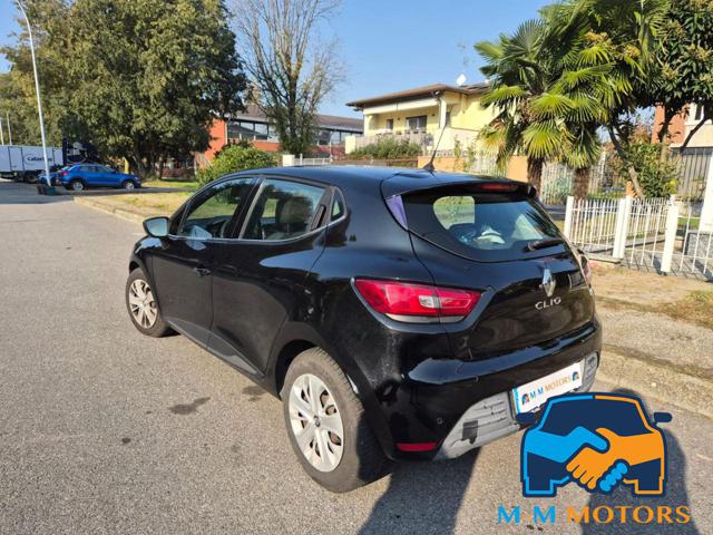 RENAULT Clio usata, con Autoradio