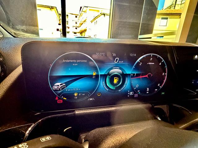 MERCEDES-BENZ GLA 200 usata, con Sedile posteriore sdoppiato