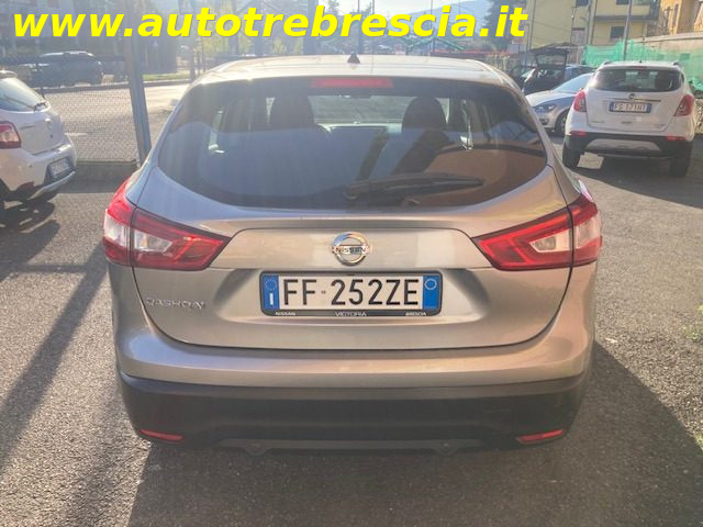NISSAN Qashqai usata, con Autoradio