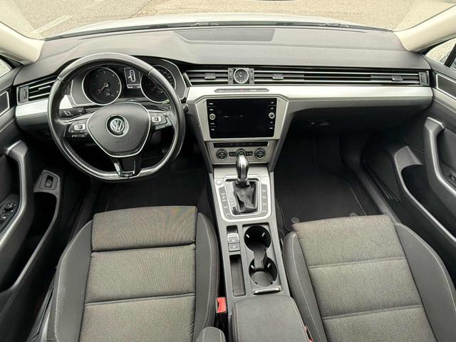 VOLKSWAGEN Passat Variant usata, con Fendinebbia