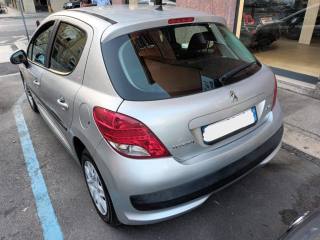 PEUGEOT 207 usata, con Autoradio