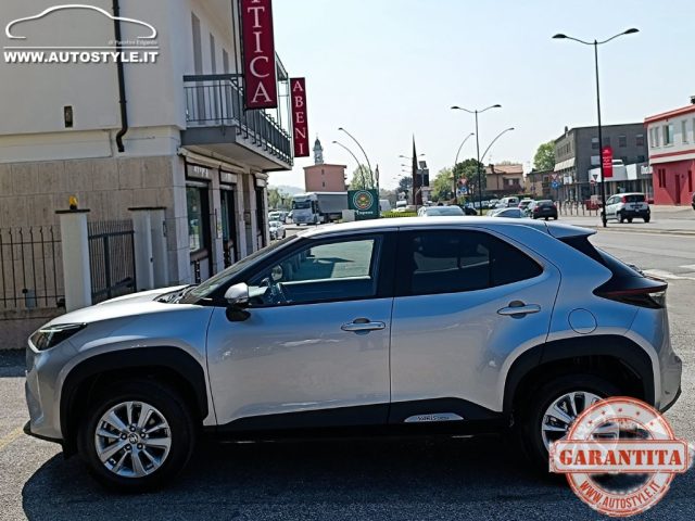 TOYOTA Yaris Cross usata, con Sensori di parcheggio anteriori