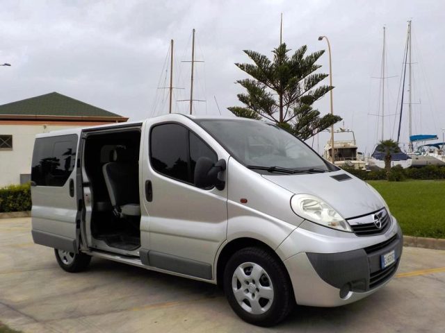 OPEL Vivaro usata, con Boardcomputer